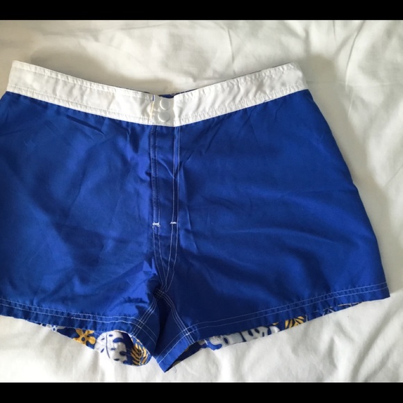 Quick Dry Reversible Shorts - Picture 3 of 5